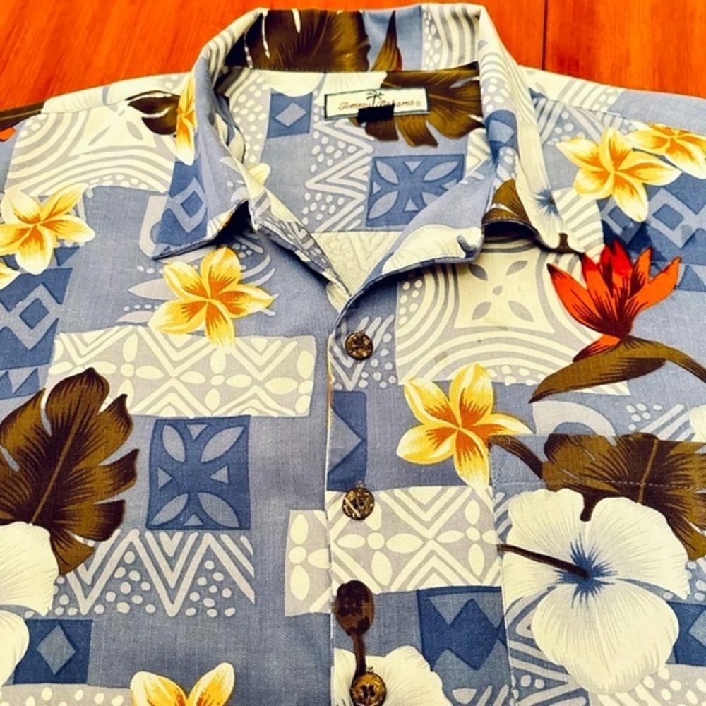 Tommy Bahama Blue and Brown Casual Button Down Shirt